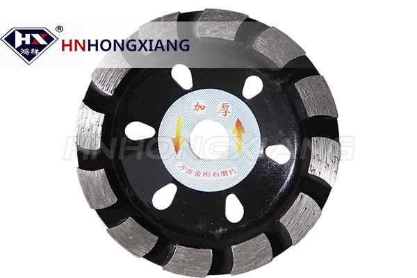 Horseshoe shape diamond cup wheel