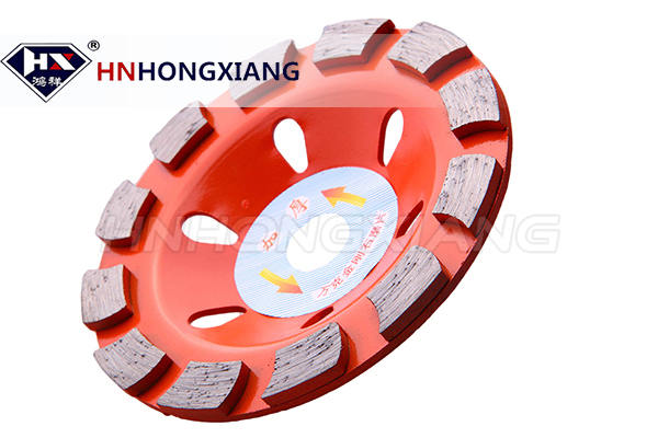 Horseshoe shape diamond cup wheel